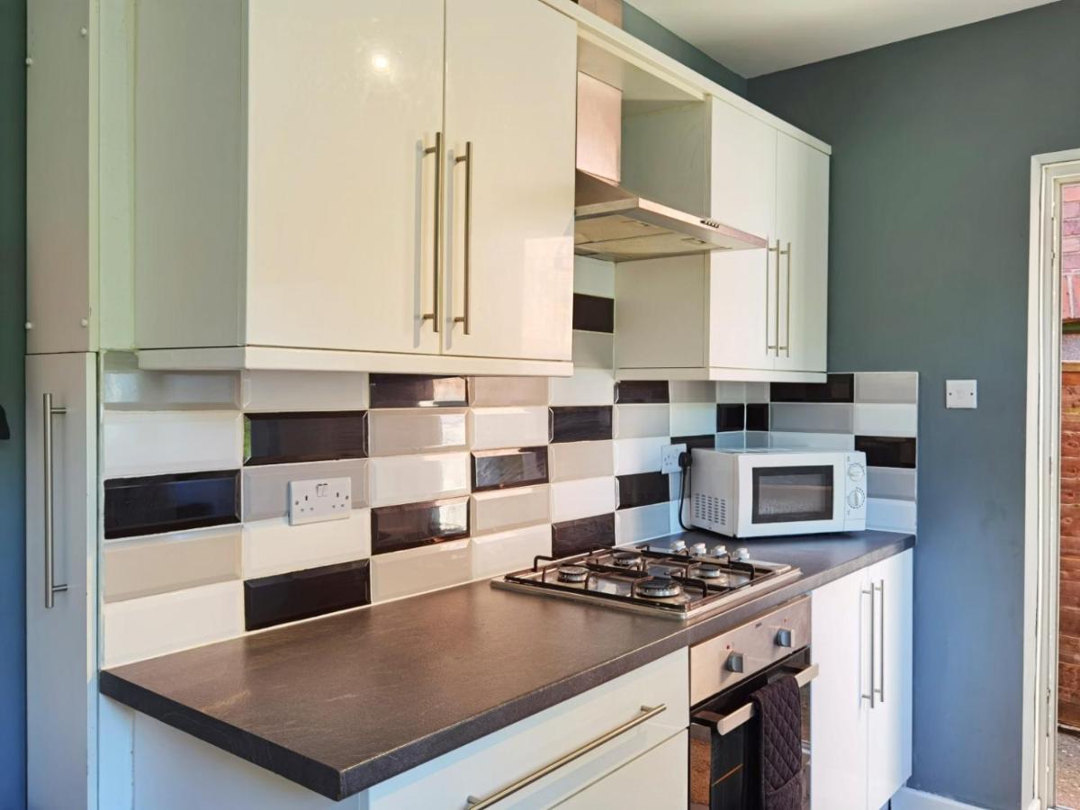 Willa Perry Road, Beautiful Large House Available For Guests And Contractors Parking Wifi Nottingham Zewnętrze zdjęcie