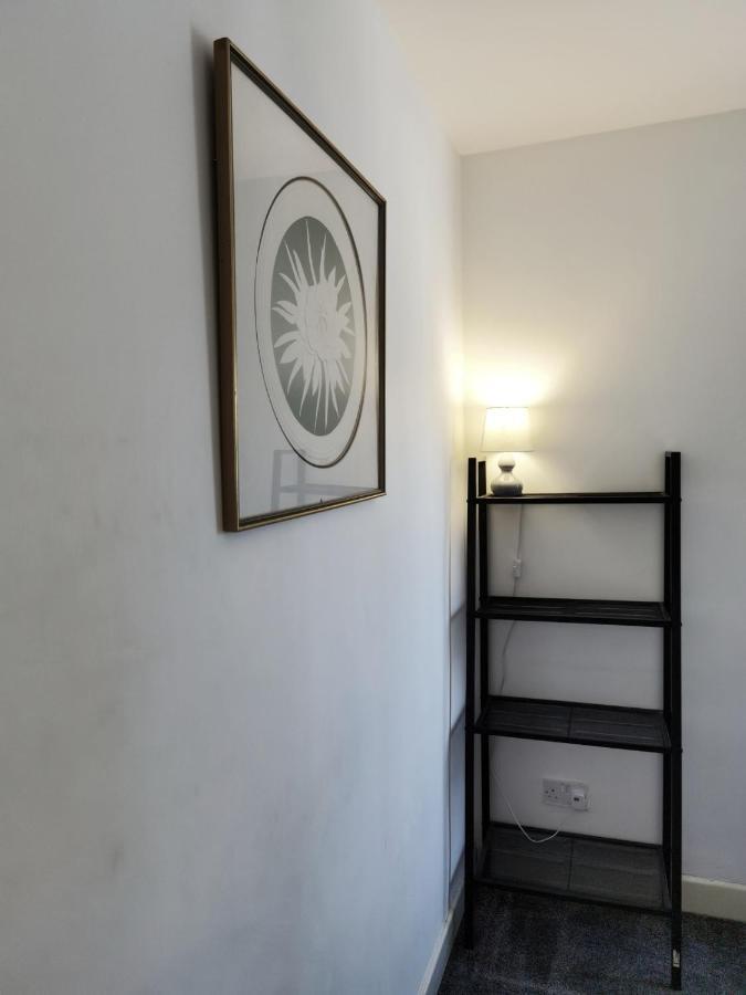 Willa Perry Road, Beautiful Large House Available For Guests And Contractors Parking Wifi Nottingham Zewnętrze zdjęcie