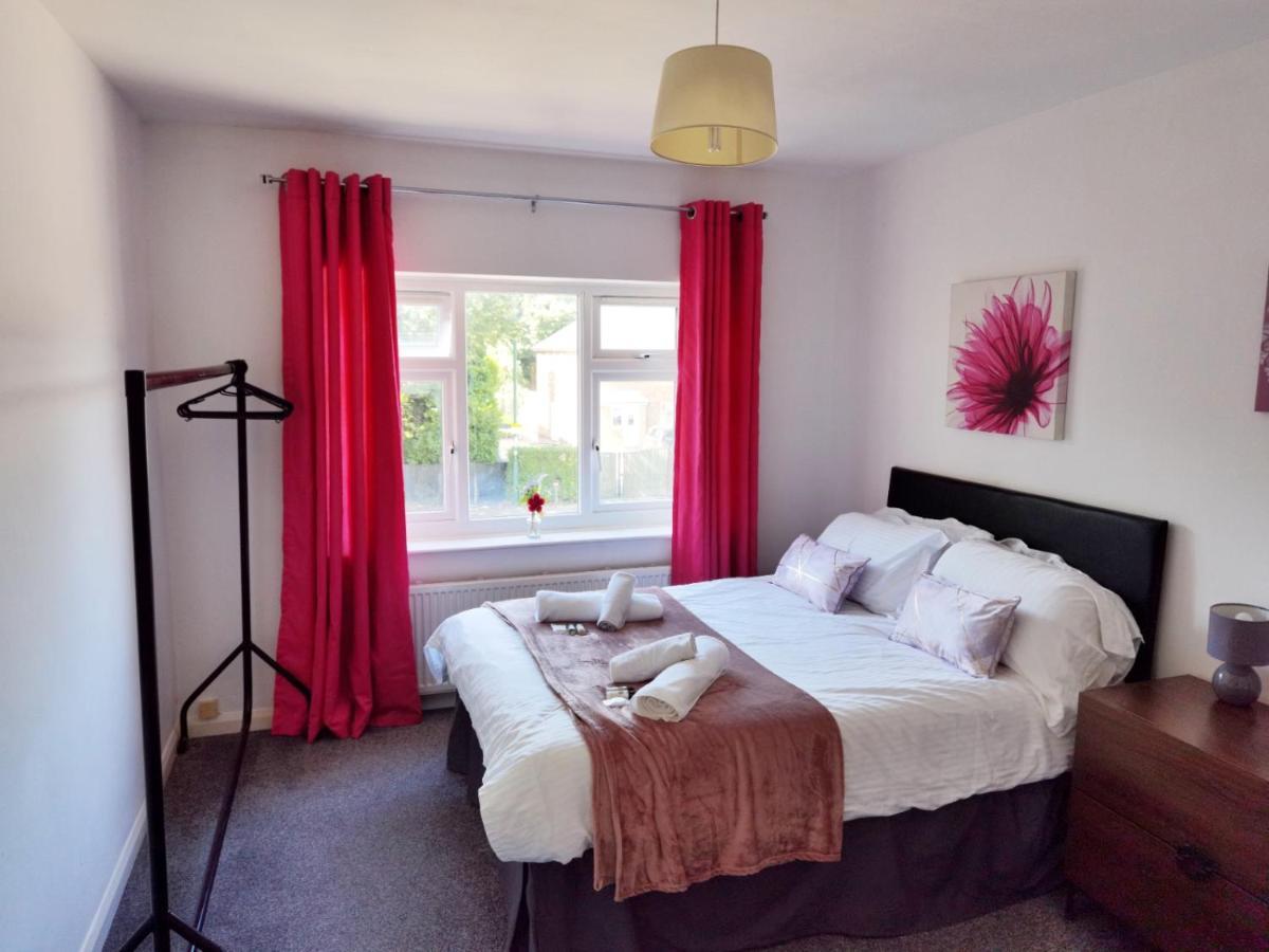 Willa Perry Road, Beautiful Large House Available For Guests And Contractors Parking Wifi Nottingham Zewnętrze zdjęcie