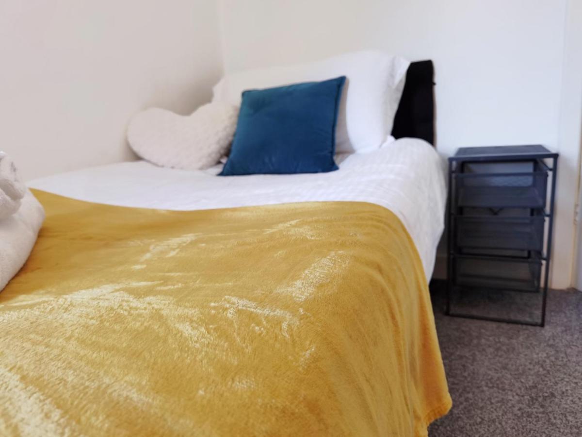 Willa Perry Road, Beautiful Large House Available For Guests And Contractors Parking Wifi Nottingham Zewnętrze zdjęcie