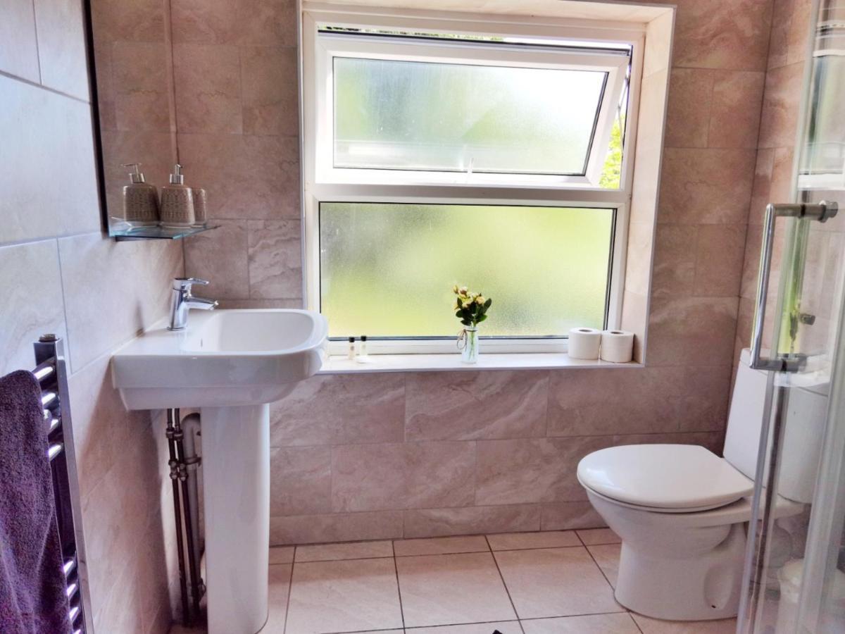 Willa Perry Road, Beautiful Large House Available For Guests And Contractors Parking Wifi Nottingham Zewnętrze zdjęcie