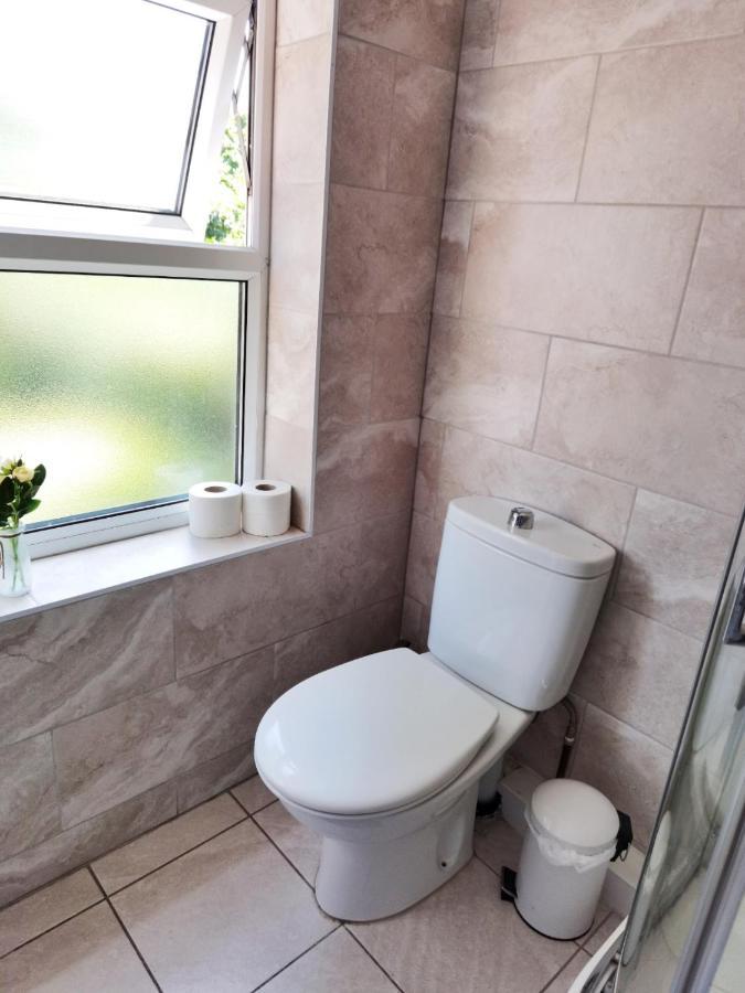 Willa Perry Road, Beautiful Large House Available For Guests And Contractors Parking Wifi Nottingham Zewnętrze zdjęcie